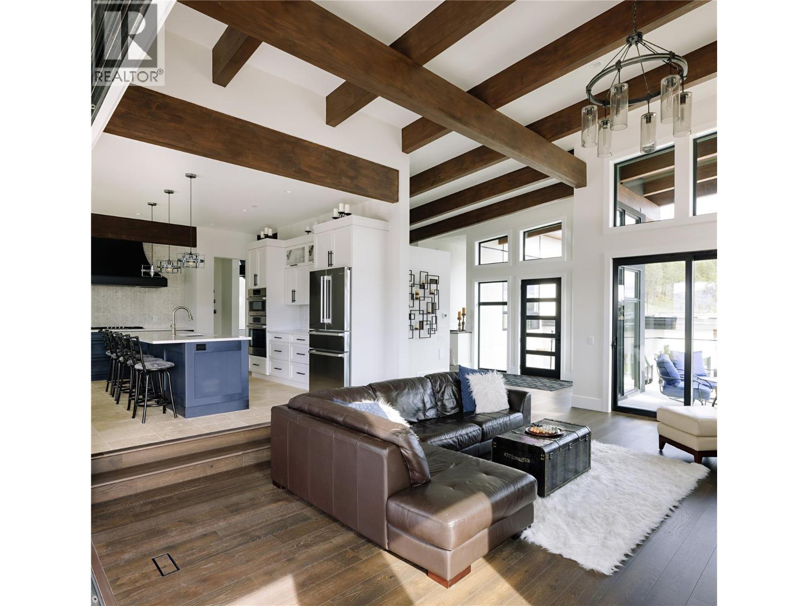 9532 Benchland Drive, Lake Country, BC - Indoor Photo Showing Other Room