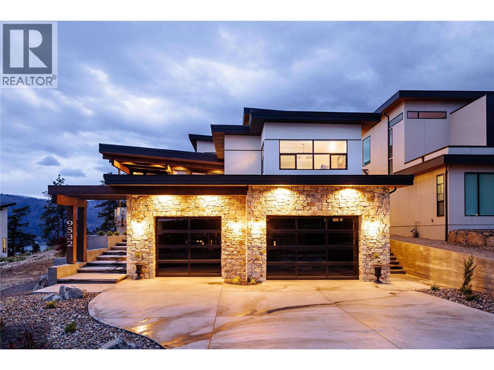 9532 Benchland Drive, Lake Country, BC - Outdoor