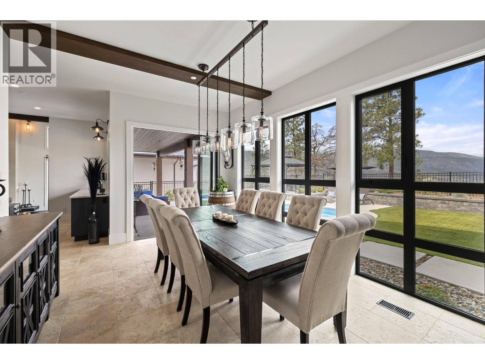 9532 Benchland Drive, Lake Country, BC - Indoor Photo Showing Dining Room
