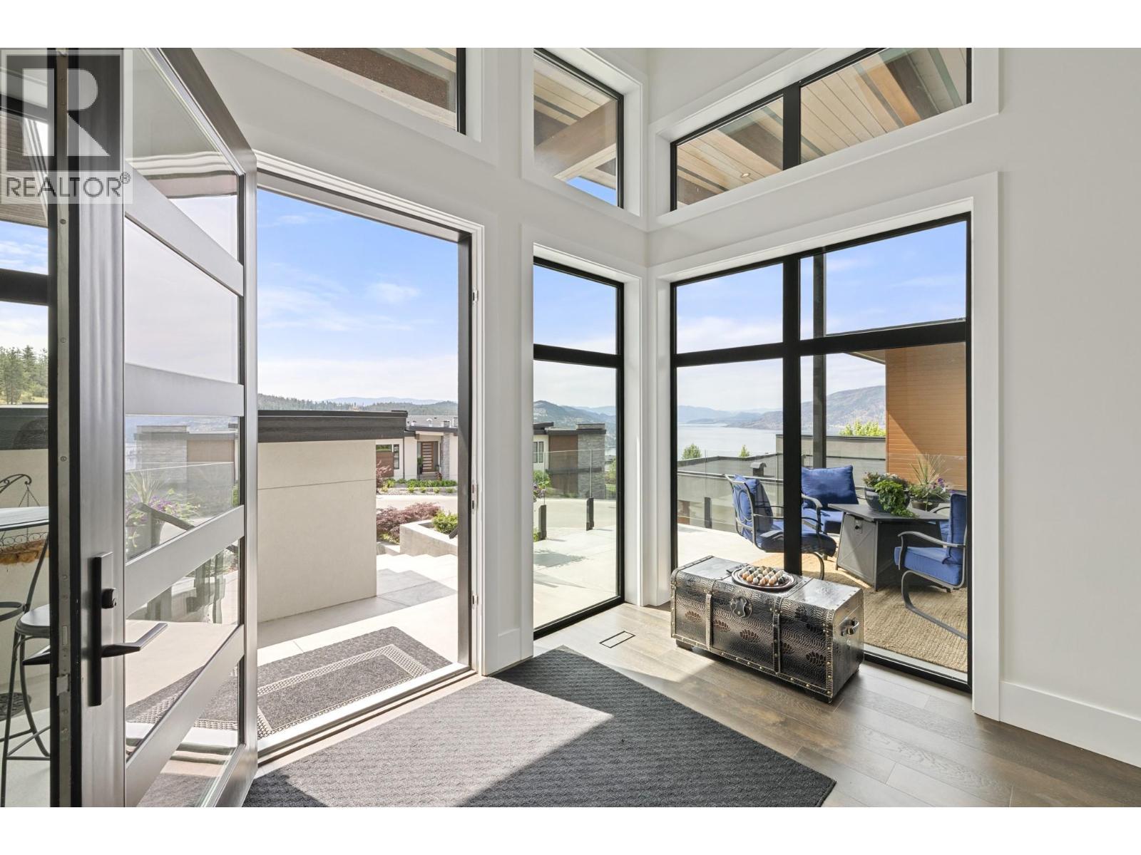 9532 Benchland Drive, Lake Country, BC - Indoor Photo Showing Other Room