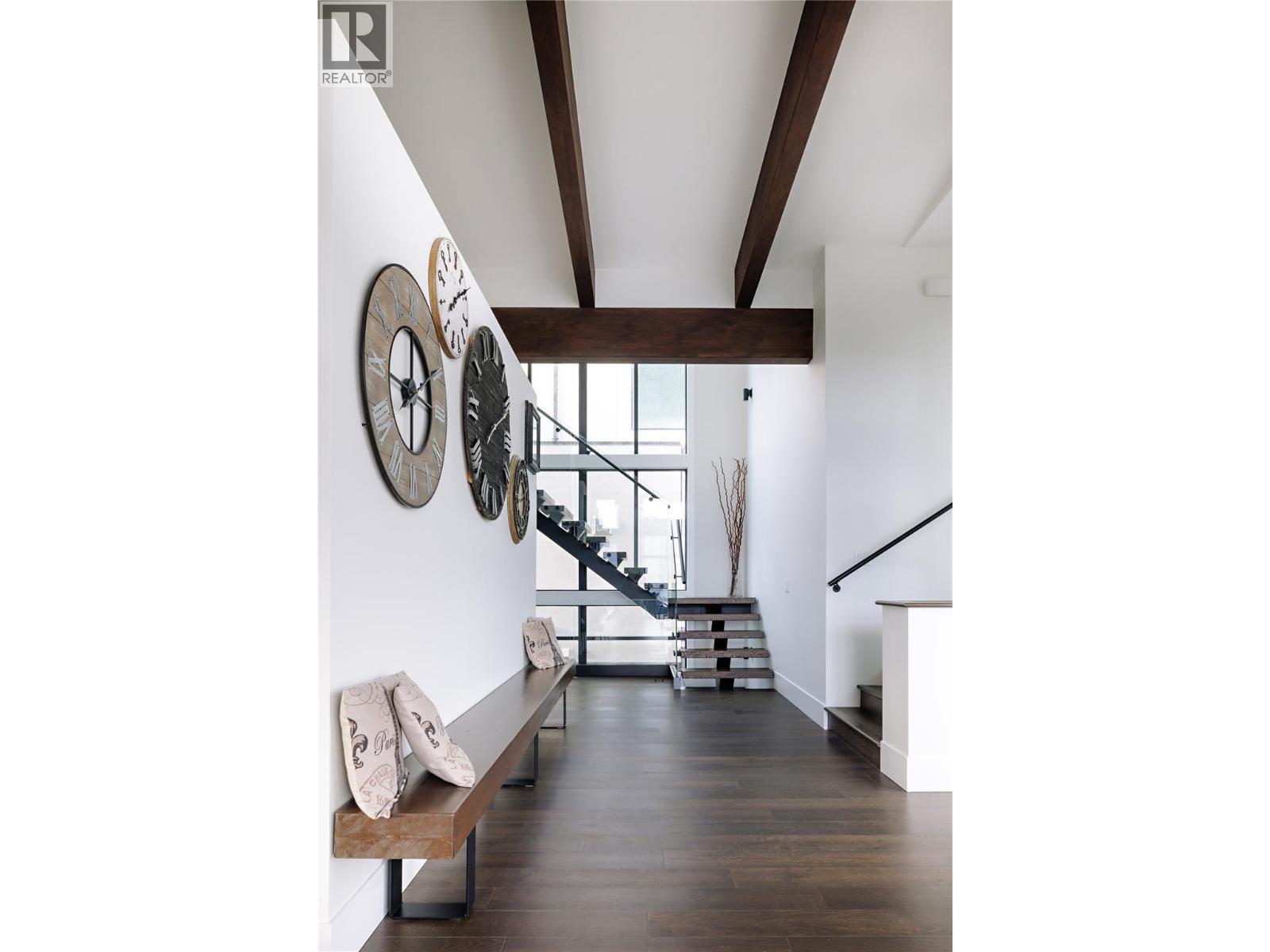 9532 Benchland Drive, Lake Country, BC - Indoor Photo Showing Other Room