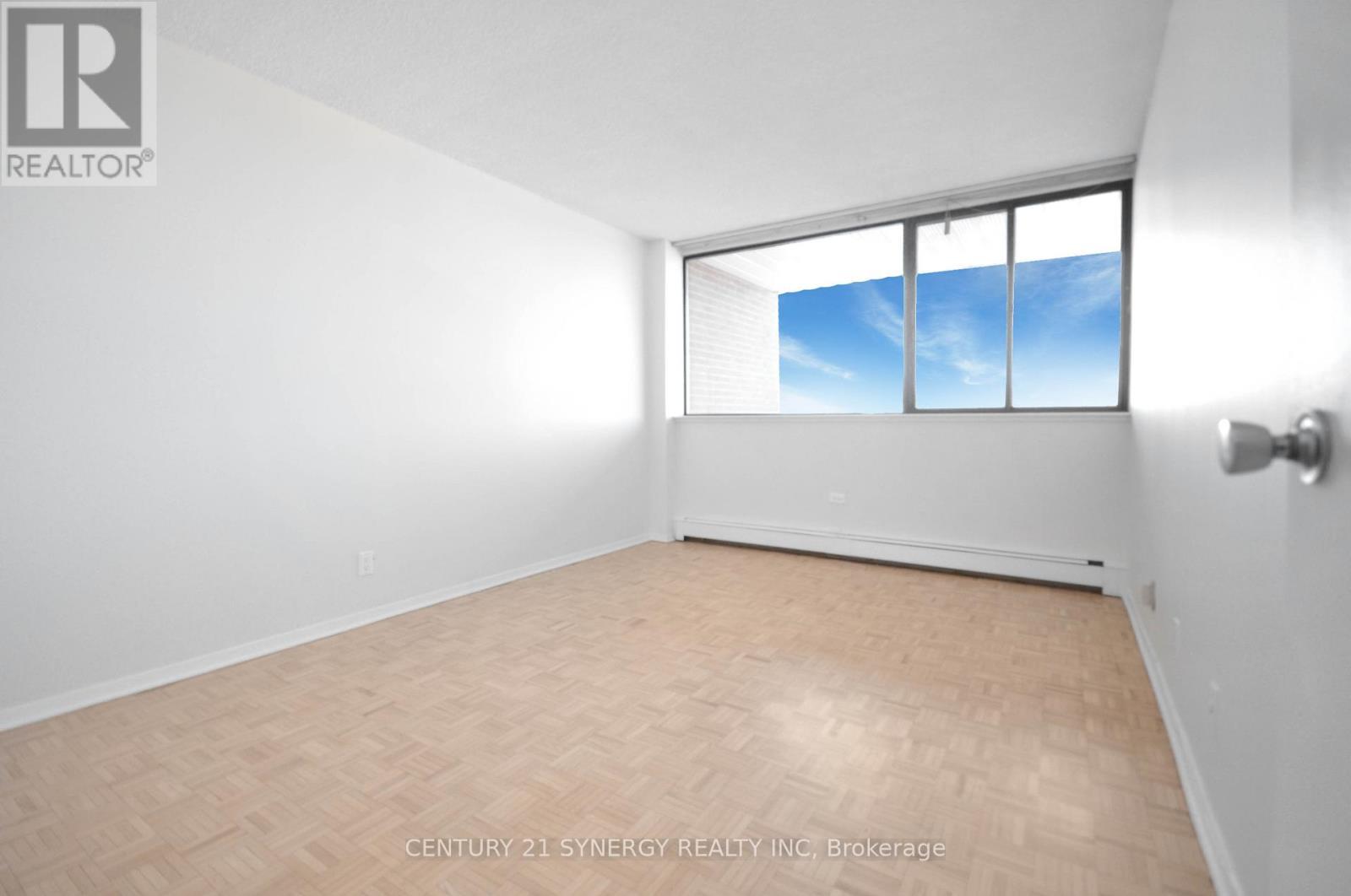 Primary Bedroom - 631 - 515 St Laurent Boulevard, Ottawa, ON - Indoor Photo Showing Other Room