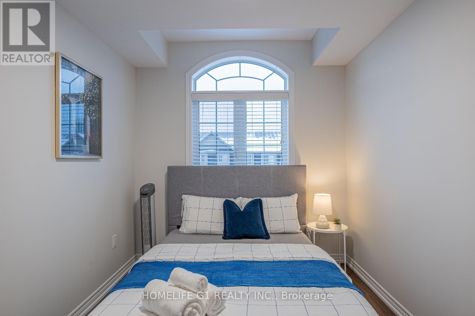 385 Threshing Mill Boulevard, Oakville, ON - Indoor Photo Showing Bedroom