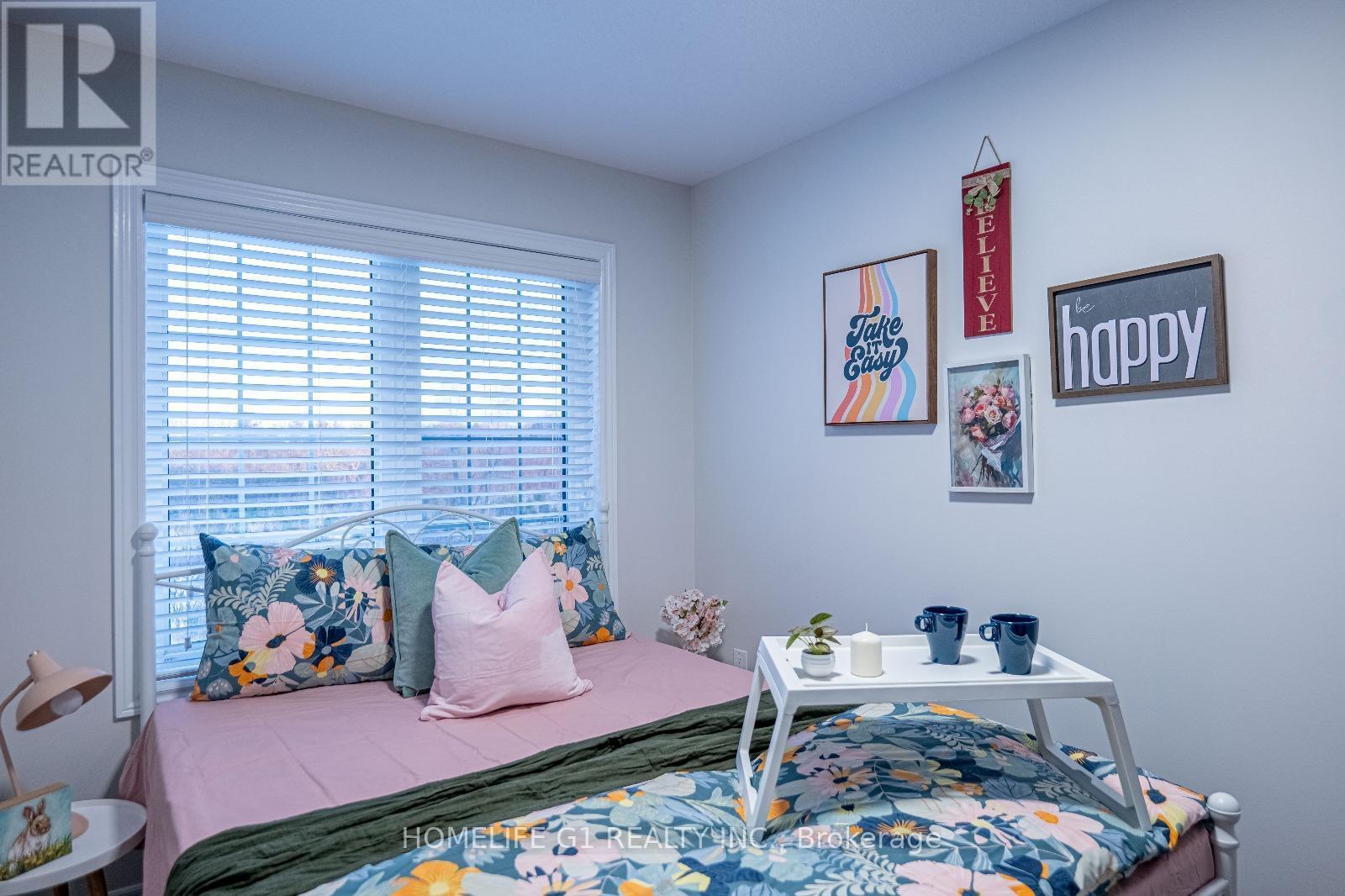 385 Threshing Mill Boulevard, Oakville, ON - Indoor Photo Showing Bedroom