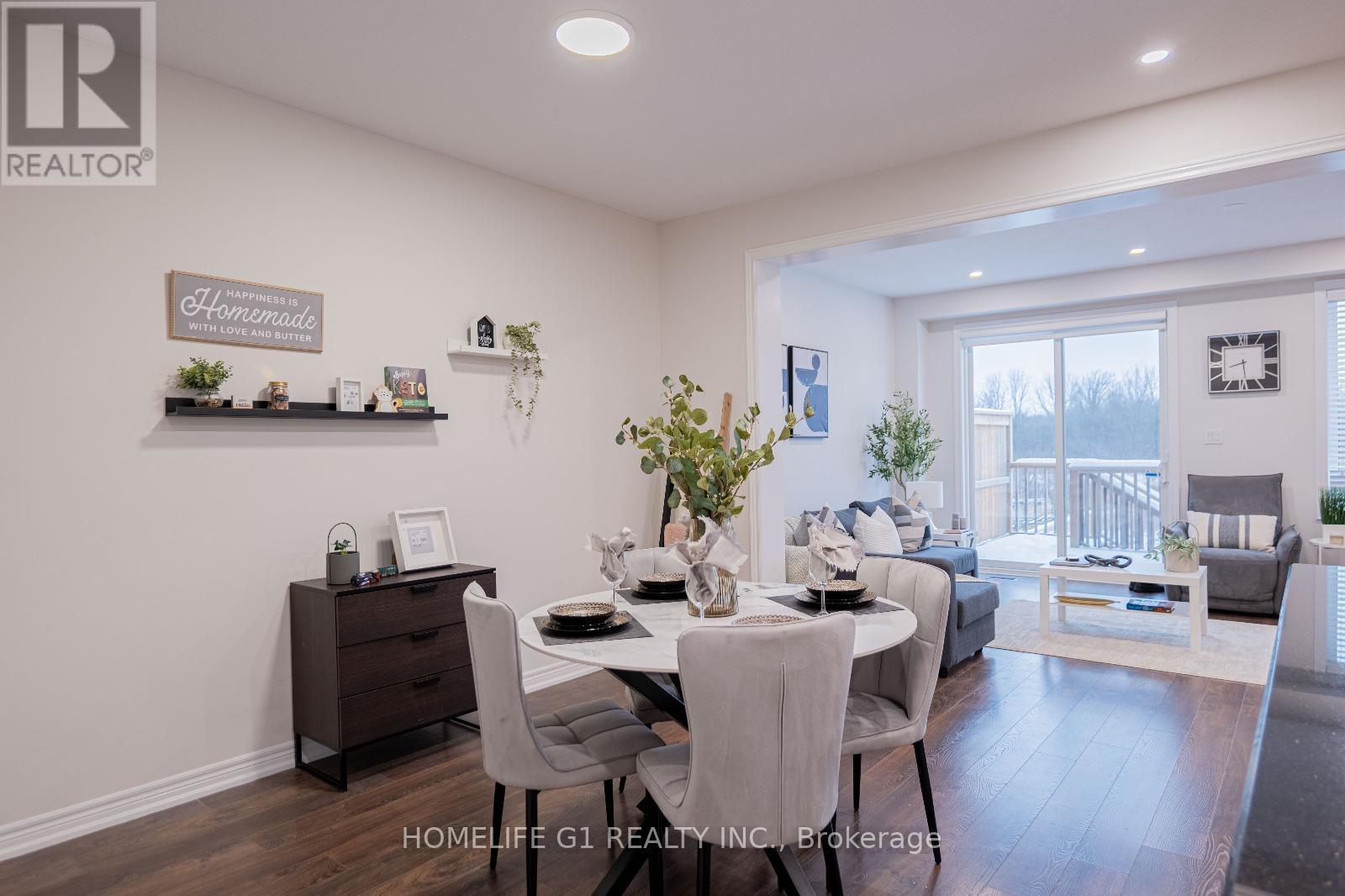 385 Threshing Mill Boulevard, Oakville, ON - Indoor Photo Showing Other Room