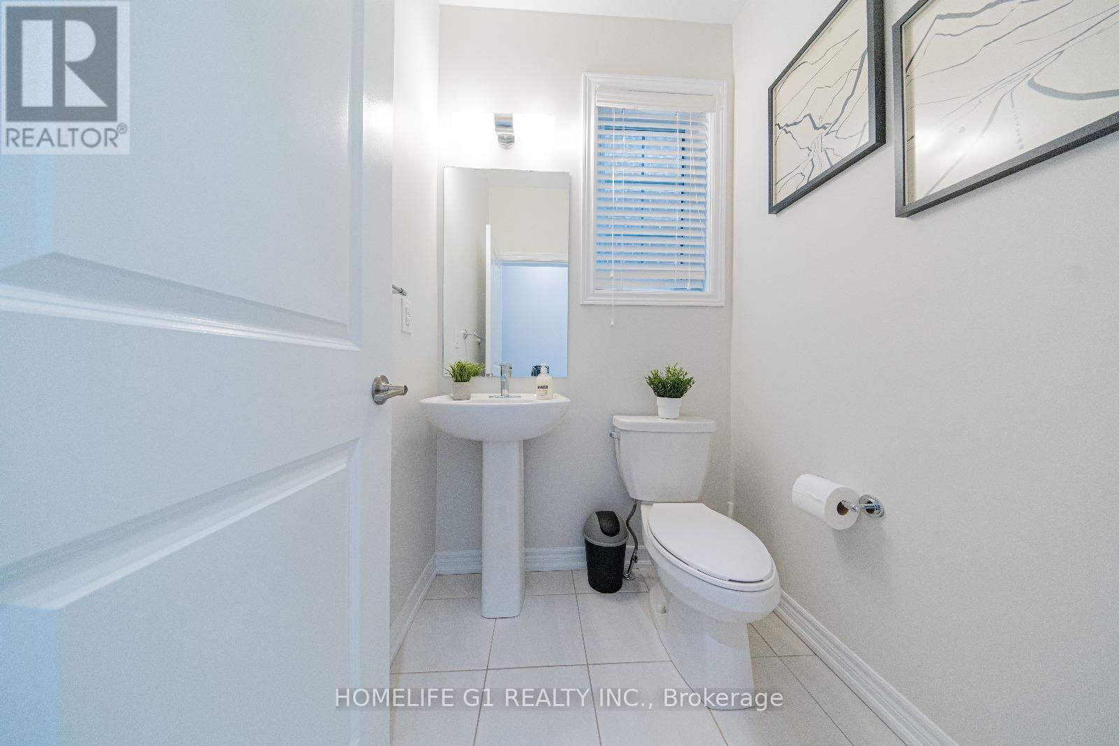 385 Threshing Mill Boulevard, Oakville, ON - Indoor Photo Showing Bathroom