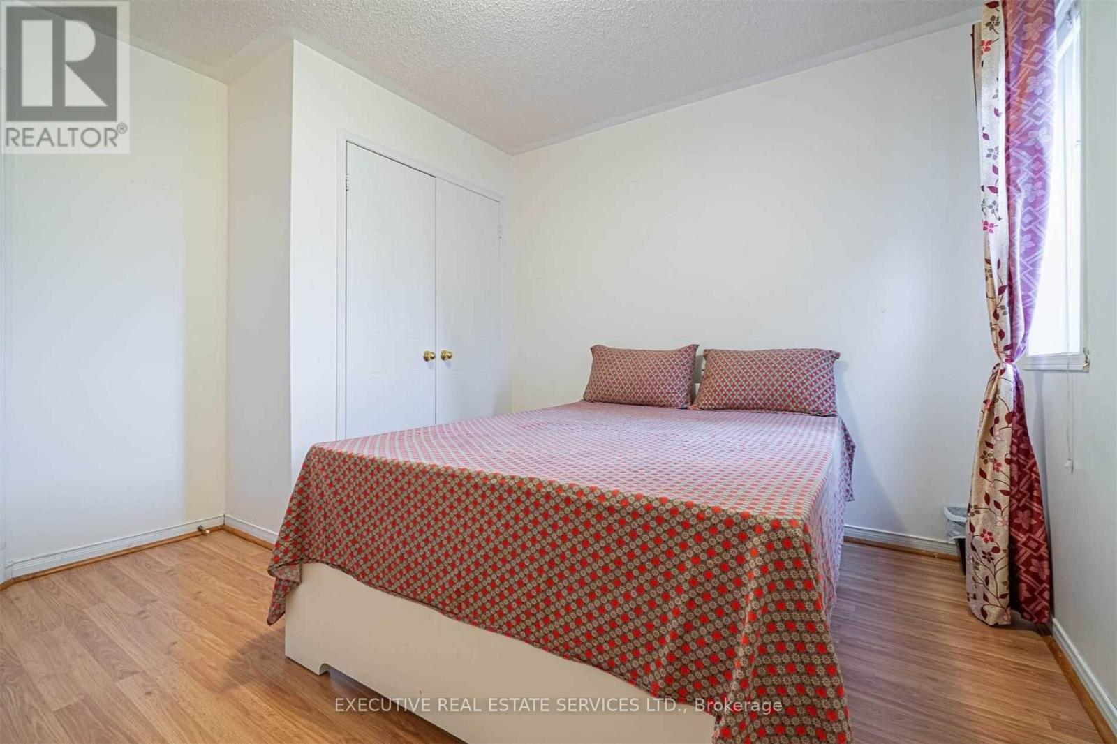 141 Chipmunk Crescent, Brampton, ON - Indoor Photo Showing Bedroom
