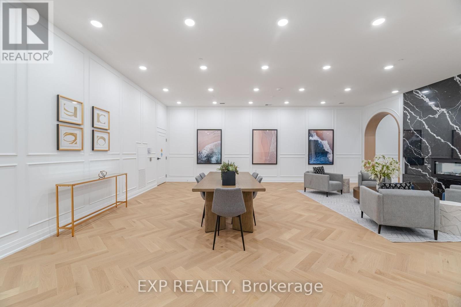 903 - 71 Wyndham Street S, Guelph, ON - Indoor