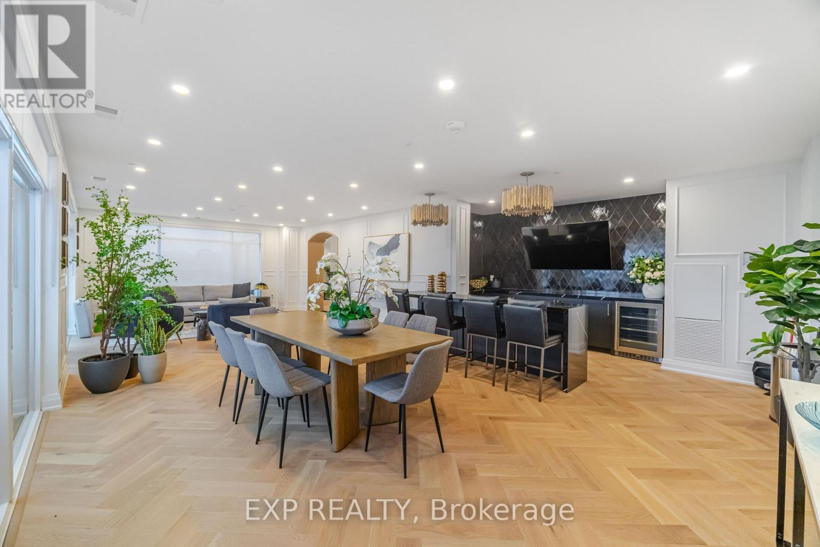 903 - 71 Wyndham Street S, Guelph, ON - Indoor Photo Showing Dining Room