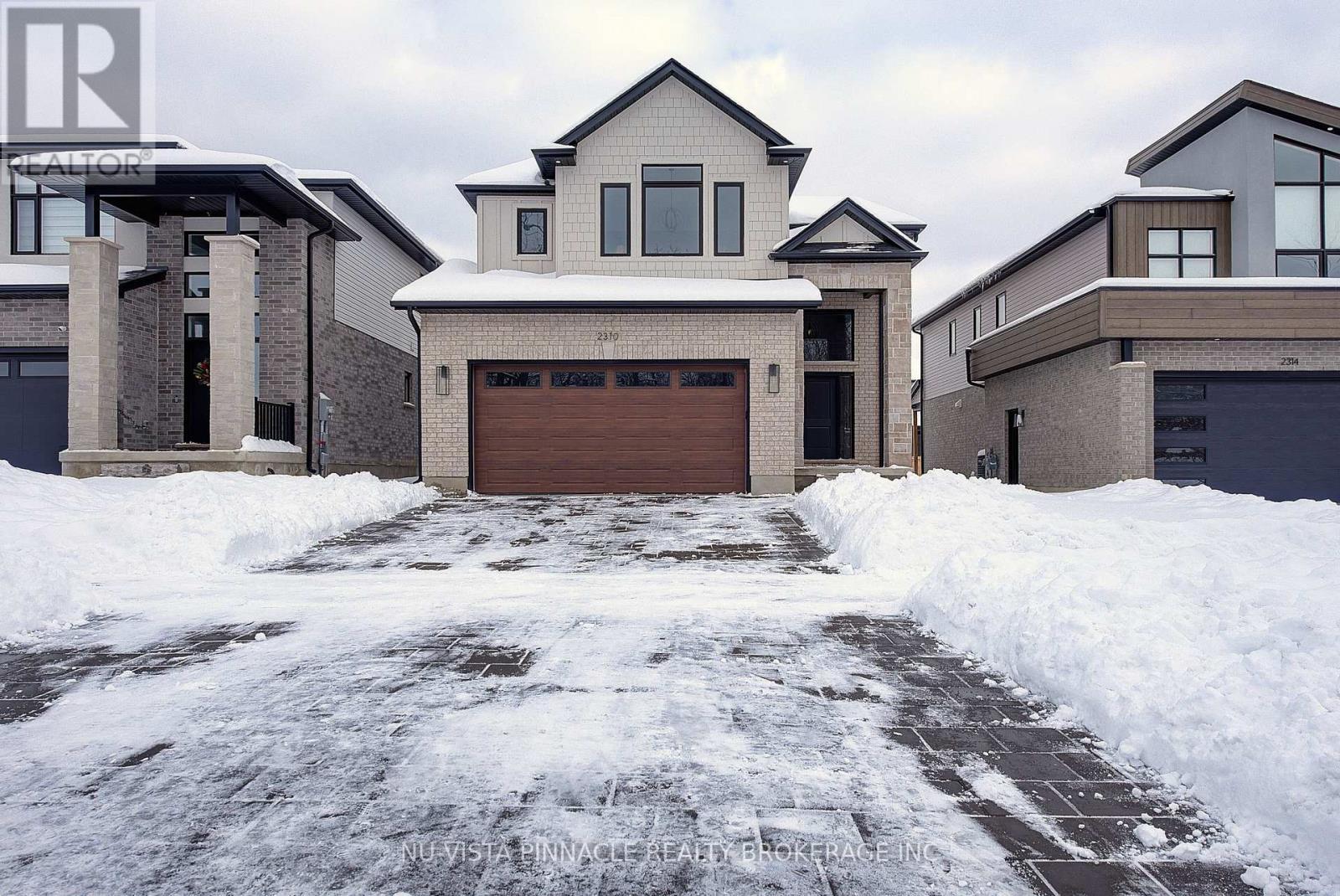 2310 Wickerson Road, London South (South K), ON - Outdoor With Facade