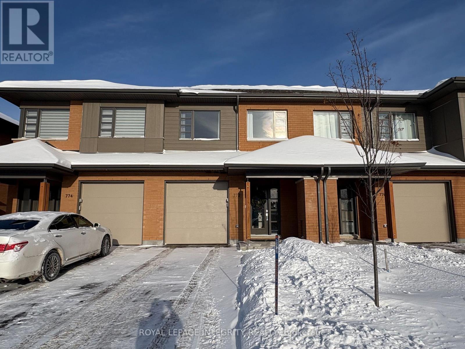 772 Solarium Avenue, Ottawa, ON - Outdoor With Facade