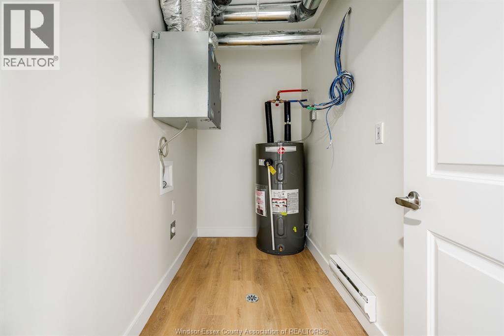 4 Bruce Avenue Unit# 4, Leamington, ON - Indoor