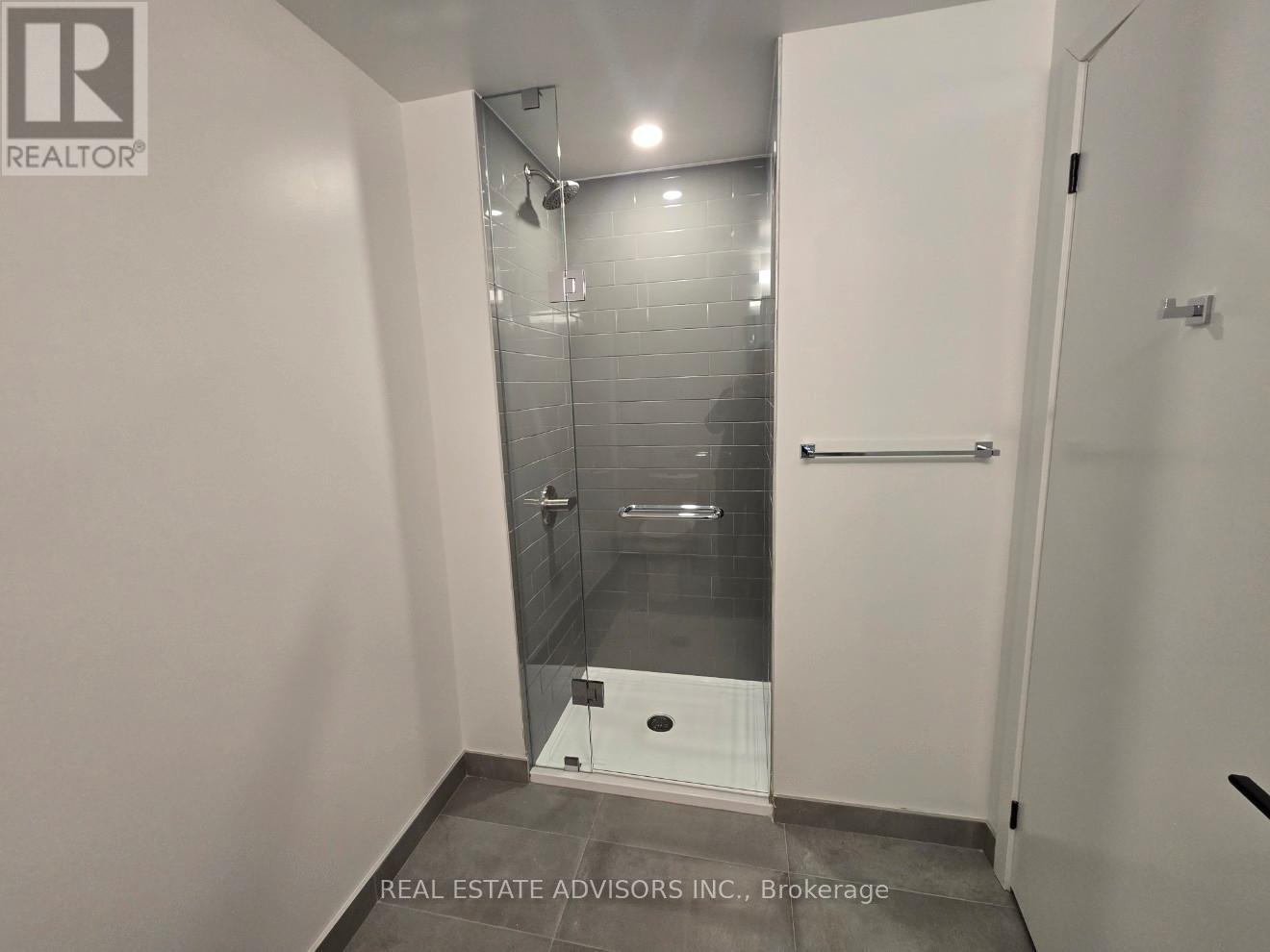 3012 - 319 Jarvis Street, Toronto, ON - Indoor Photo Showing Bathroom
