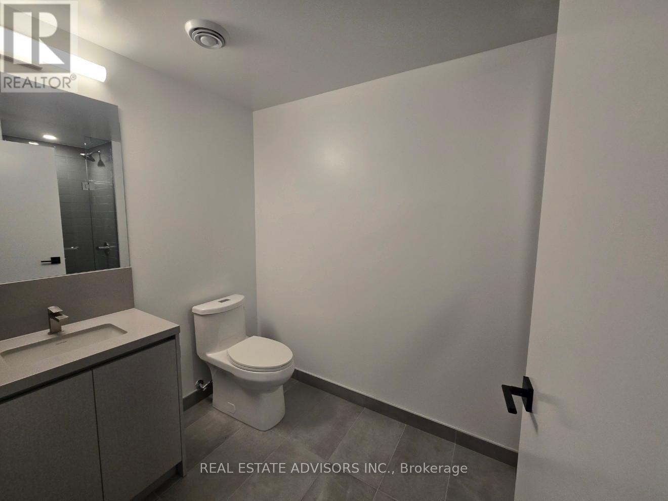 3012 - 319 Jarvis Street, Toronto, ON - Indoor Photo Showing Bathroom