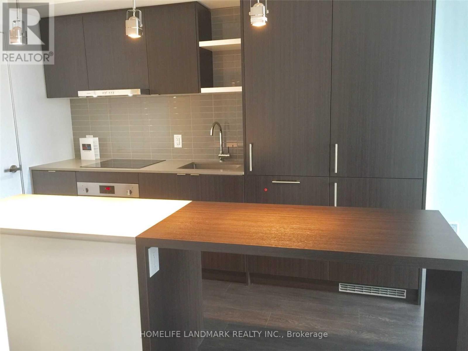 5009 - 100 Harbour Street, Toronto, ON - Indoor Photo Showing Kitchen With Upgraded Kitchen