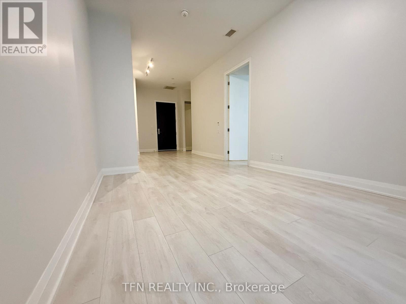 216 - 33 Frederick Todd Way N, Toronto, ON - Indoor Photo Showing Other Room