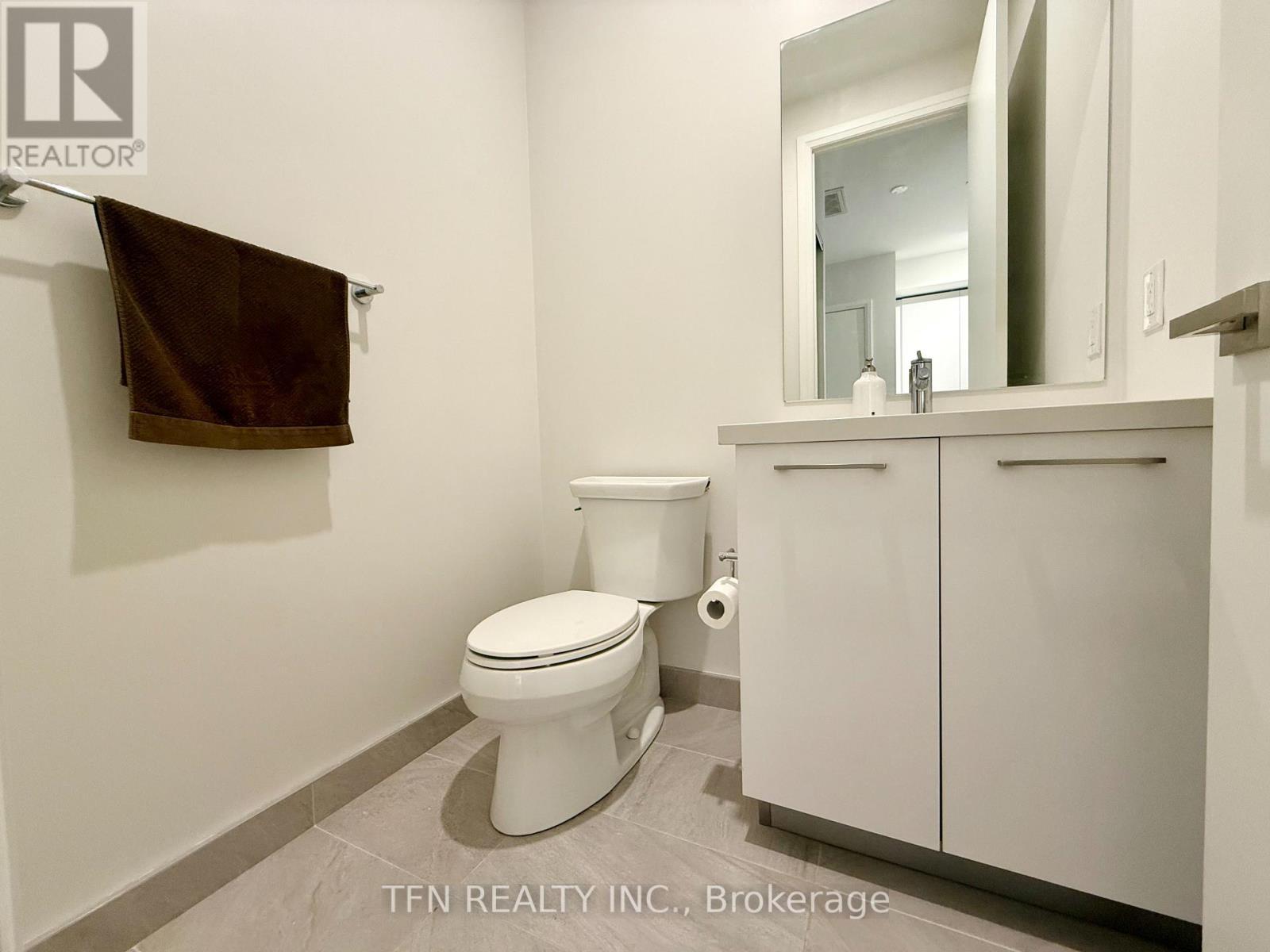 216 - 33 Frederick Todd Way N, Toronto, ON - Indoor Photo Showing Bathroom
