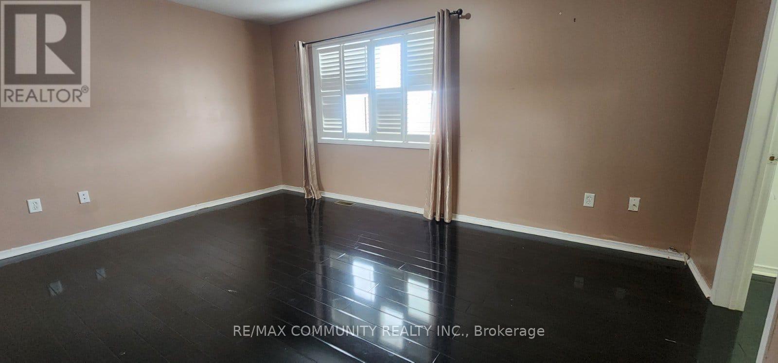 5 Turtledove Grove, Toronto, ON - Indoor Photo Showing Other Room