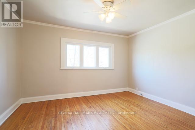 Upper - 1481 Queen Street E, Toronto, ON - Indoor Photo Showing Other Room