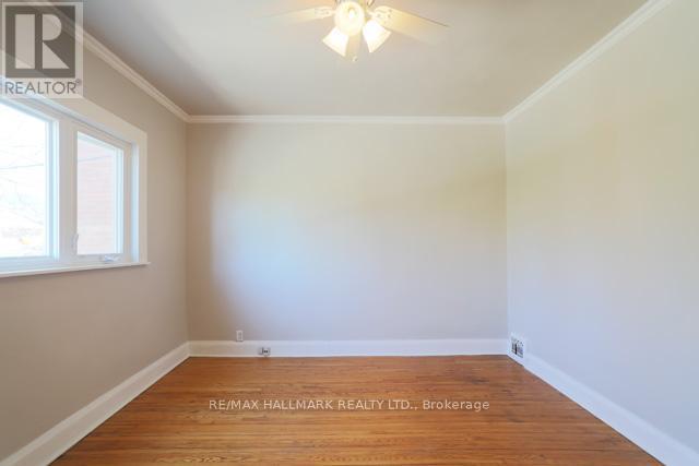 Upper - 1481 Queen Street E, Toronto, ON - Indoor Photo Showing Other Room