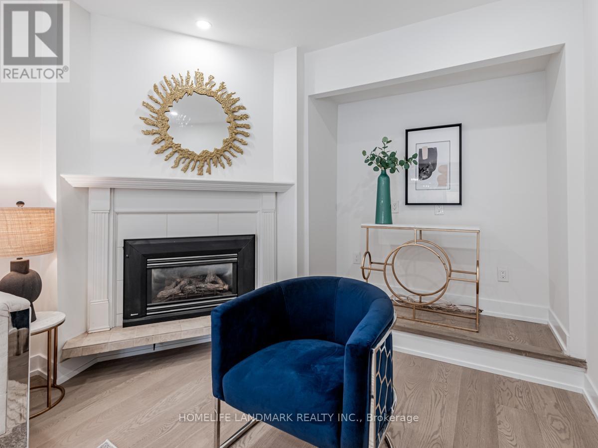9 Eastman Crescent, Newmarket, ON - Indoor Photo Showing Living Room With Fireplace