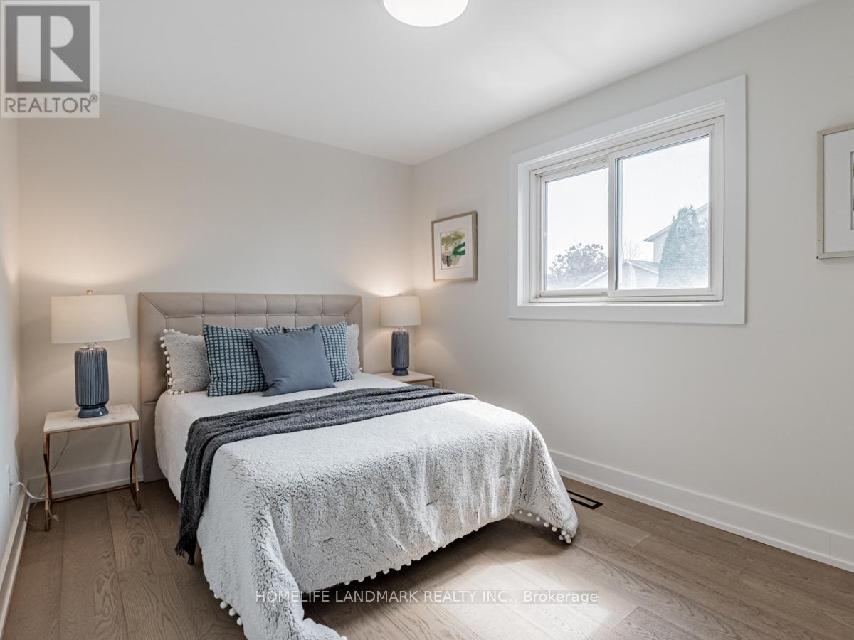 9 Eastman Crescent, Newmarket, ON - Indoor Photo Showing Bedroom