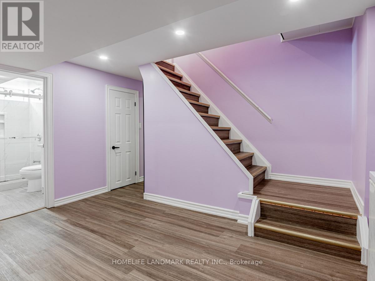 9 Eastman Crescent, Newmarket, ON - Indoor Photo Showing Other Room