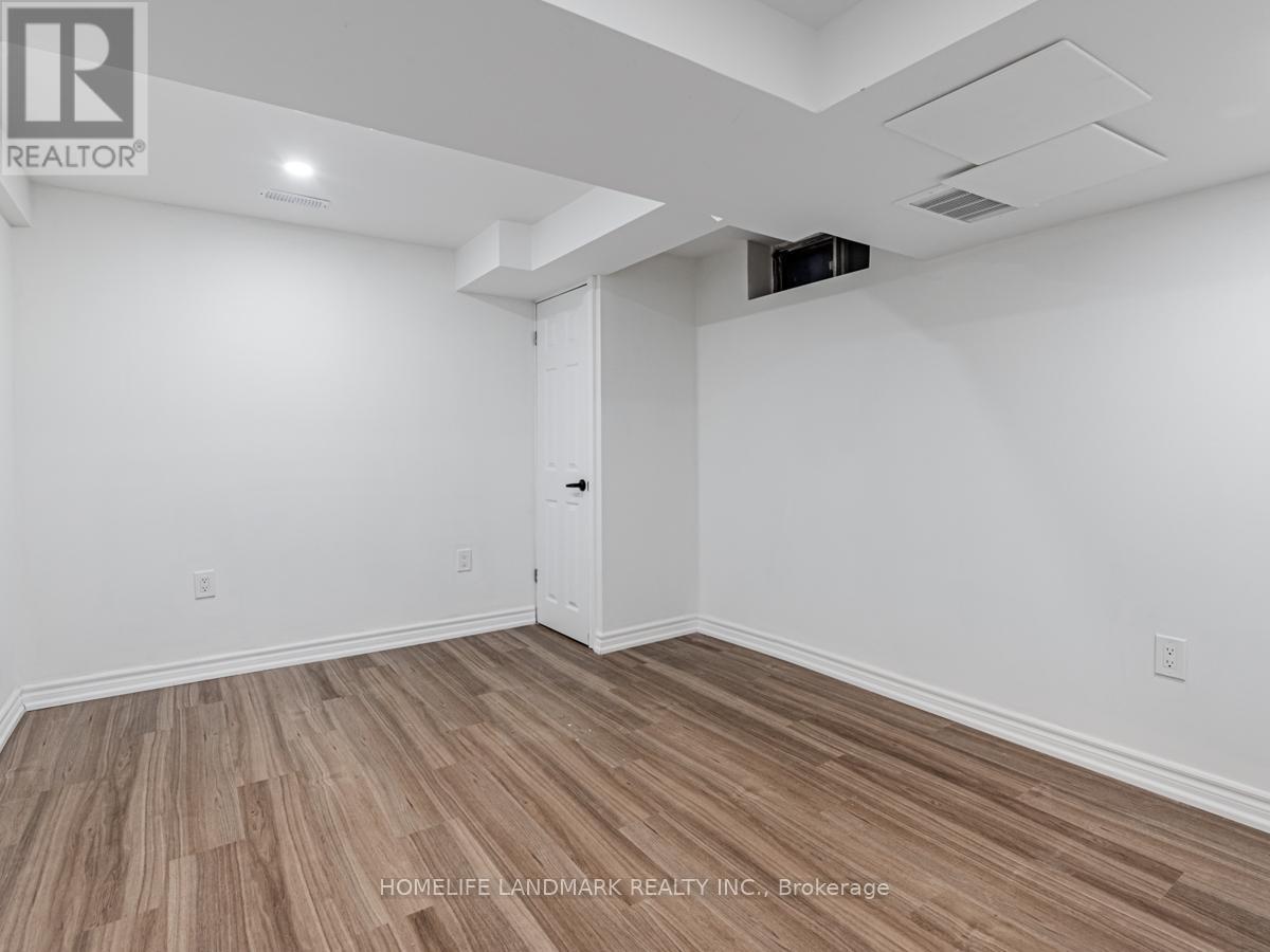 9 Eastman Crescent, Newmarket, ON - Indoor Photo Showing Other Room