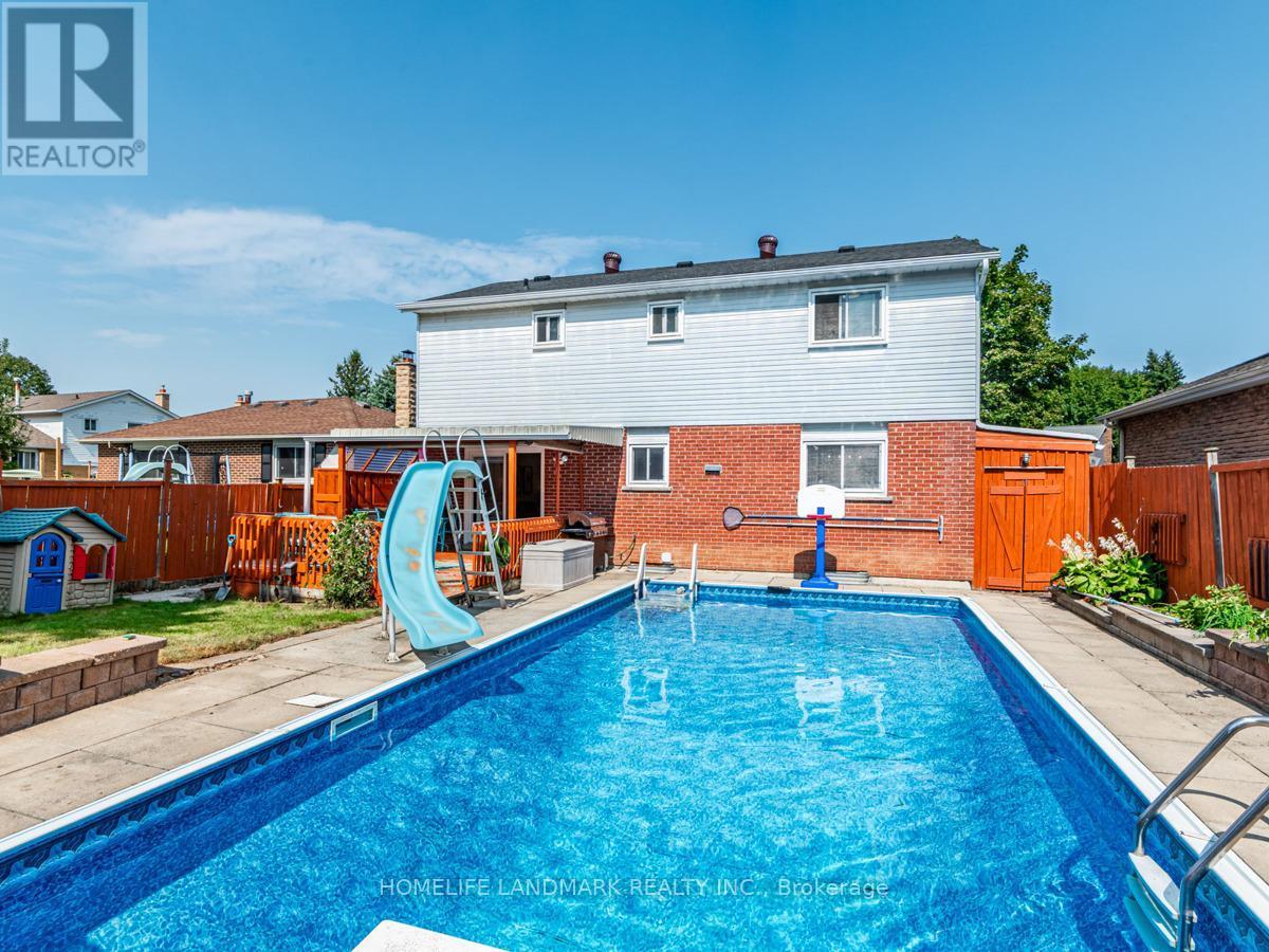 9 Eastman Crescent, Newmarket, ON - Outdoor With In Ground Pool With Deck Patio Veranda With Exterior