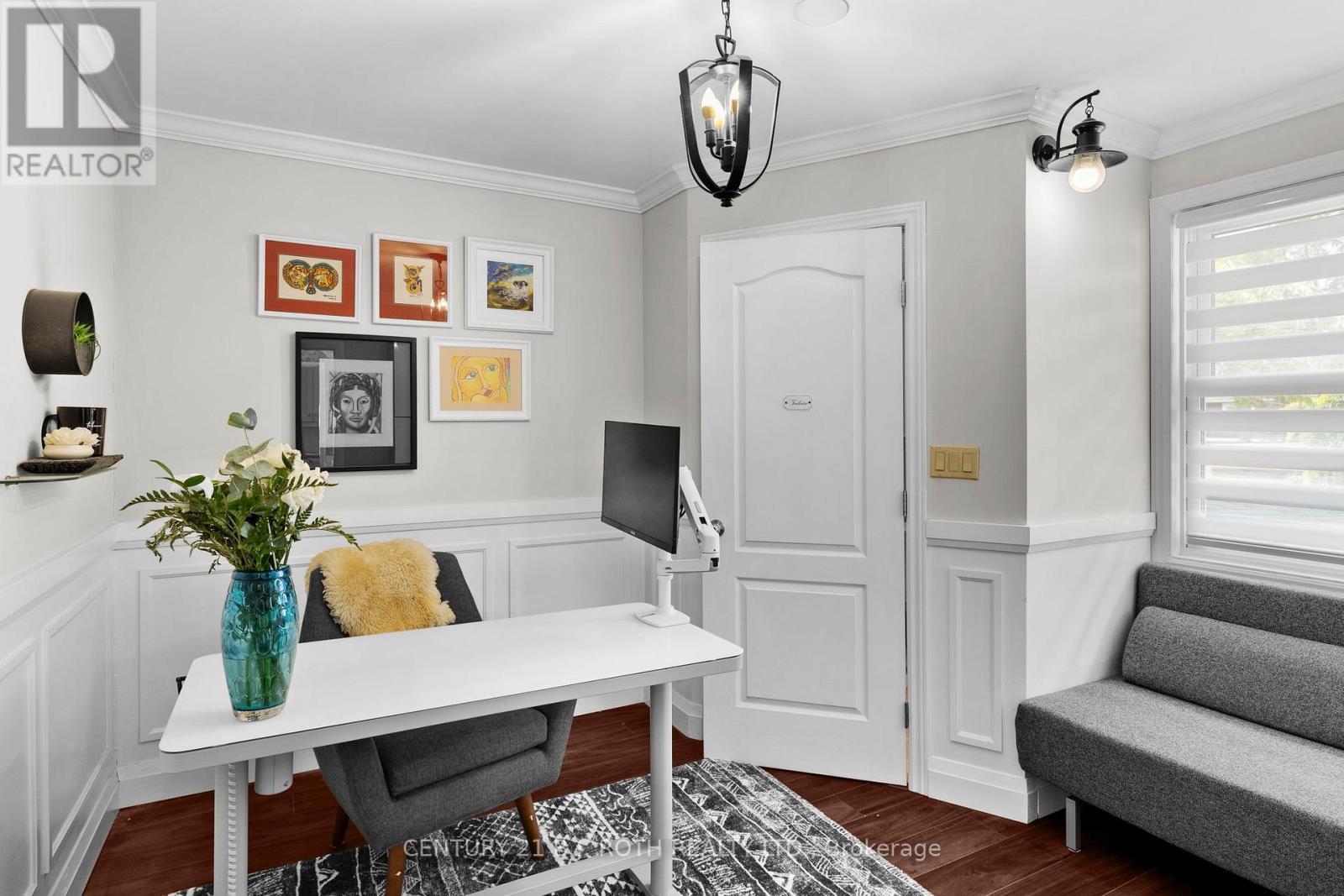 14 St Vincent Street, Barrie, ON - Indoor Photo Showing Office