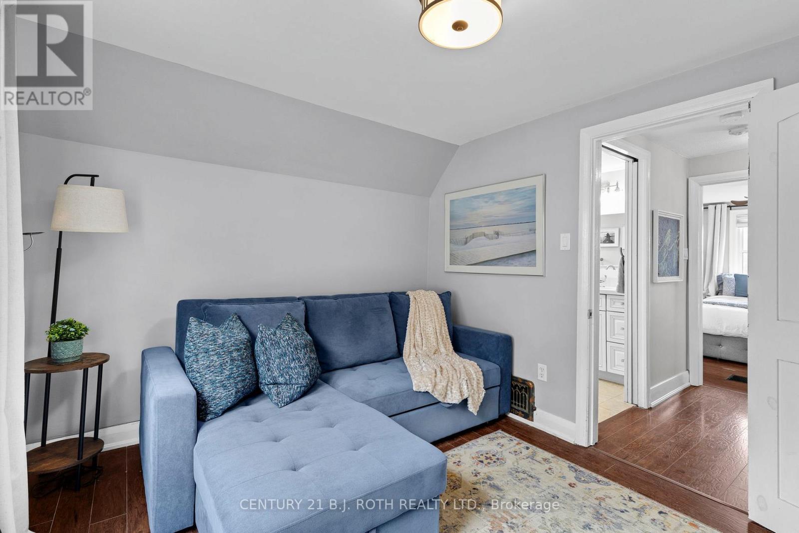 14 St Vincent Street, Barrie, ON - Indoor