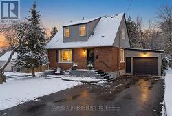 14 ST VINCENT STREET Barrie, ON L4M 3Y2