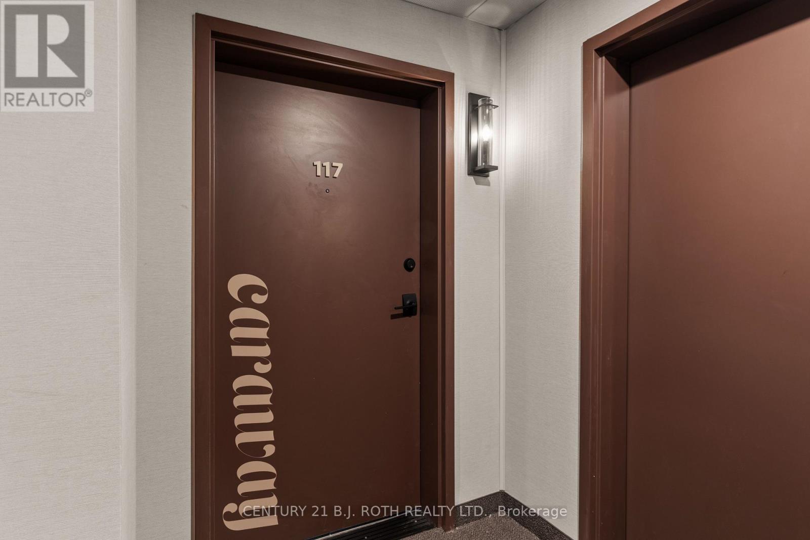 117 - 4 Spice Way, Barrie, ON - Indoor Photo Showing Other Room