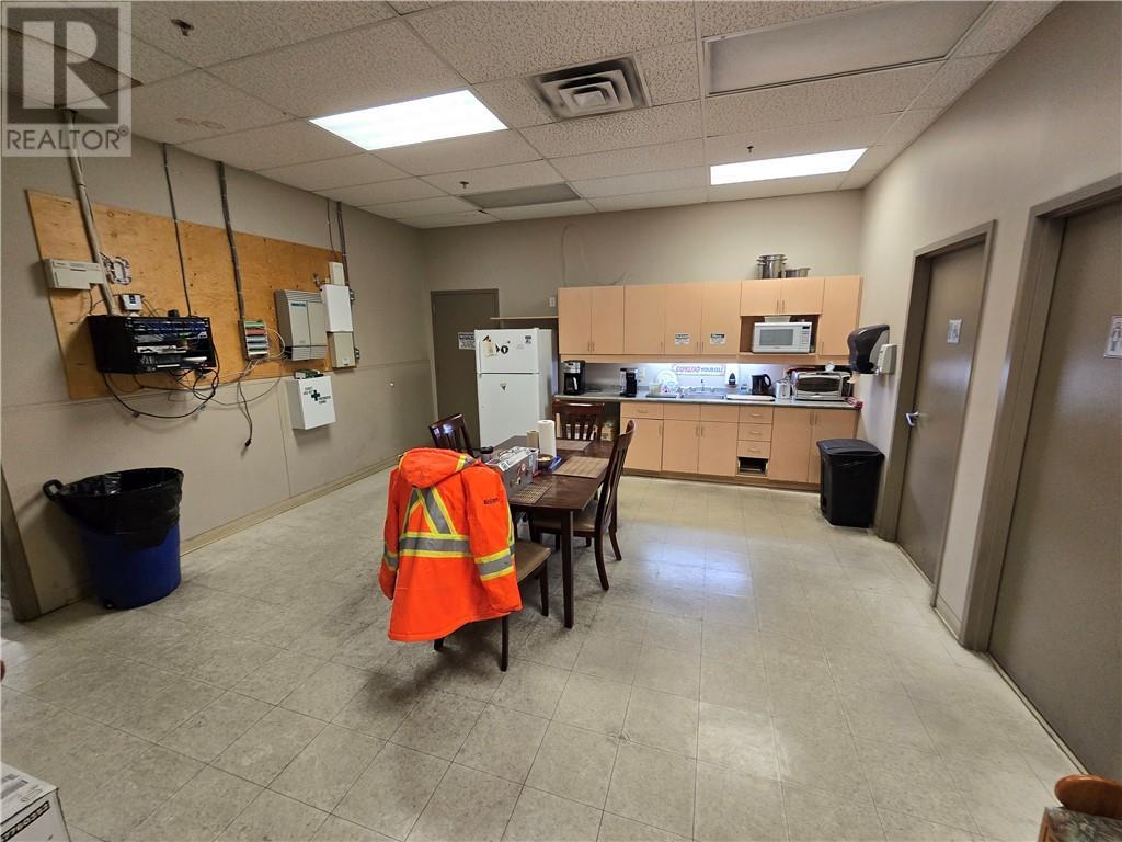 878 Falconbridge Unit# 1&2, Sudbury, ON