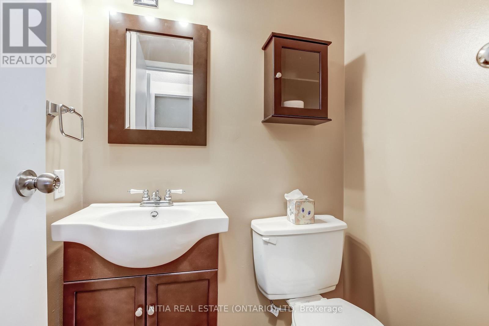 62 - 320 Westminster Avenue, London South (South H), ON - Indoor Photo Showing Bathroom