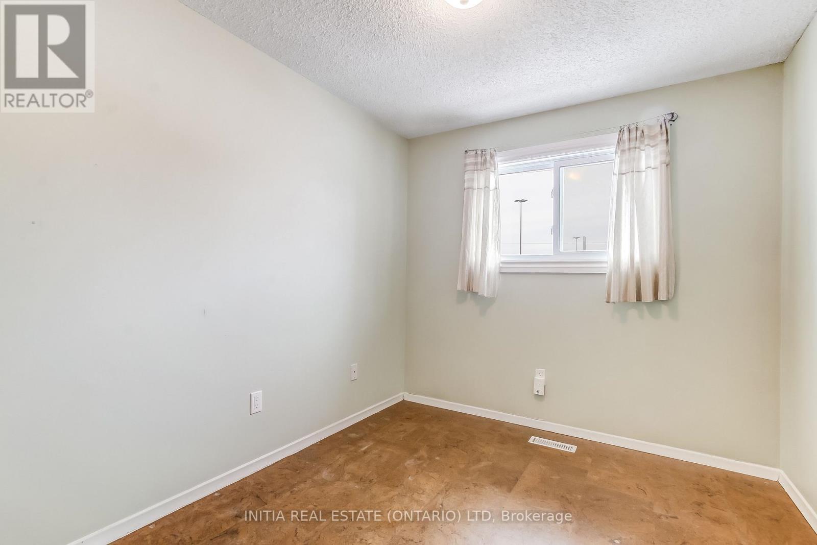 62 - 320 Westminster Avenue, London South (South H), ON - Indoor Photo Showing Other Room