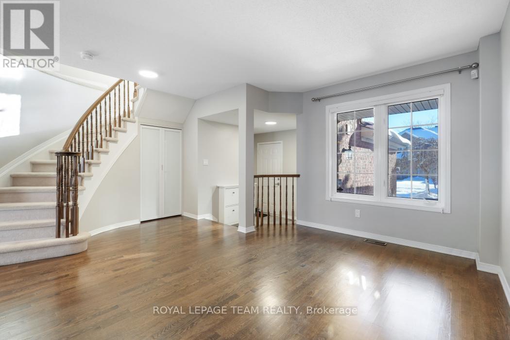 13 Grammercy Park, Ottawa, ON - Indoor Photo Showing Other Room