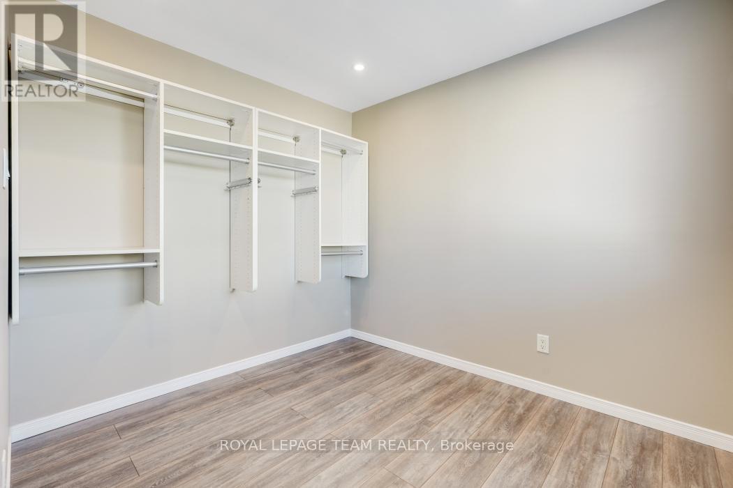 13 Grammercy Park, Ottawa, ON - Indoor Photo Showing Other Room