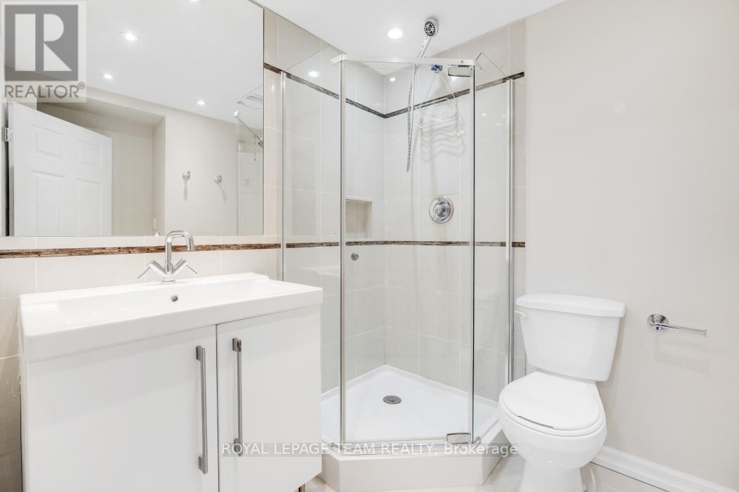 13 Grammercy Park, Ottawa, ON - Indoor Photo Showing Bathroom