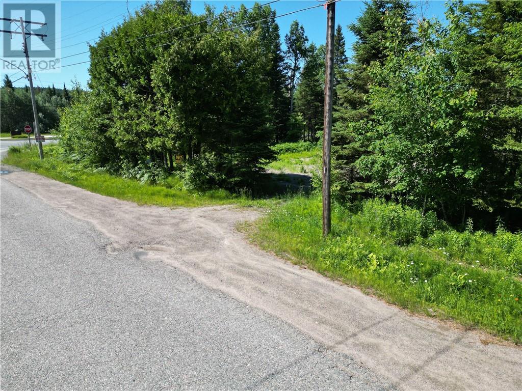 21 Smith Street, Nairn Centre, ON