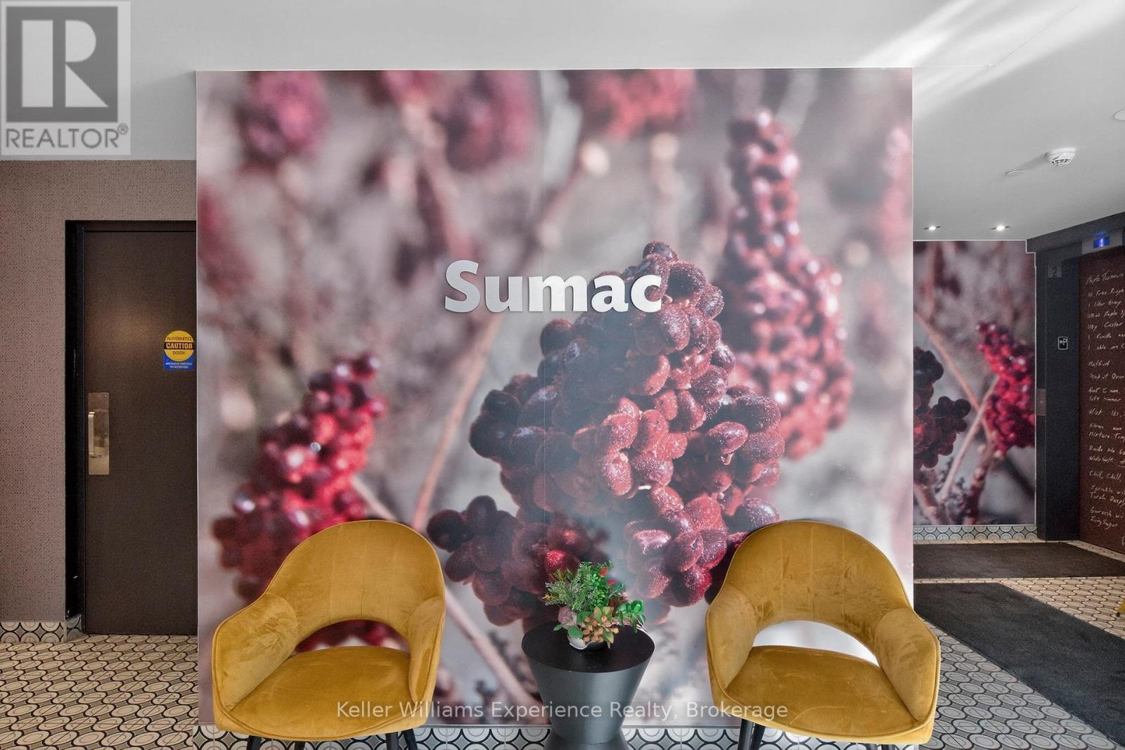 216 - 4 Spice Way, Barrie, ON - Indoor