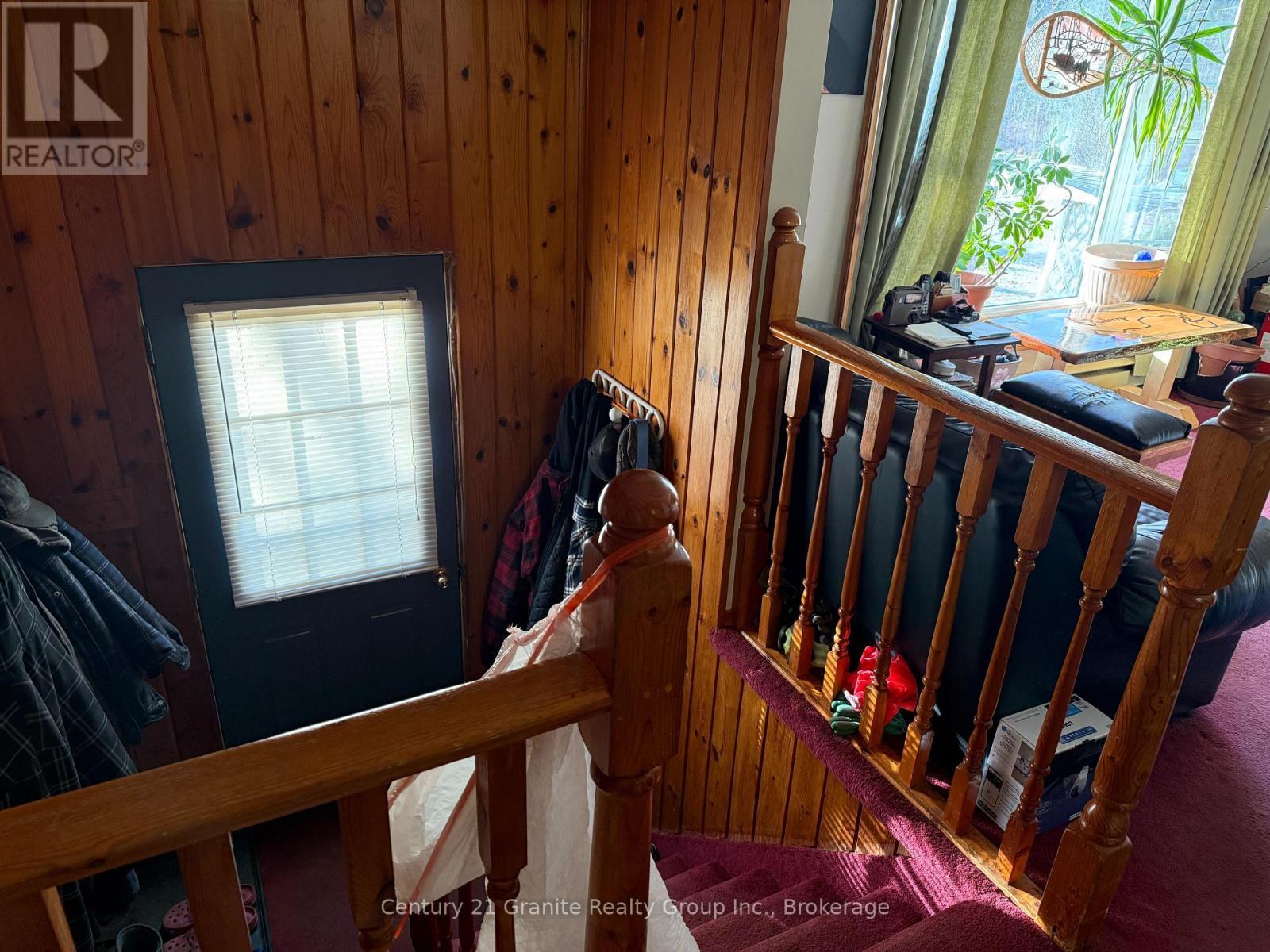 1028 Crabbe Lane, Dysart Et Al (Guilford), ON - Indoor Photo Showing Other Room