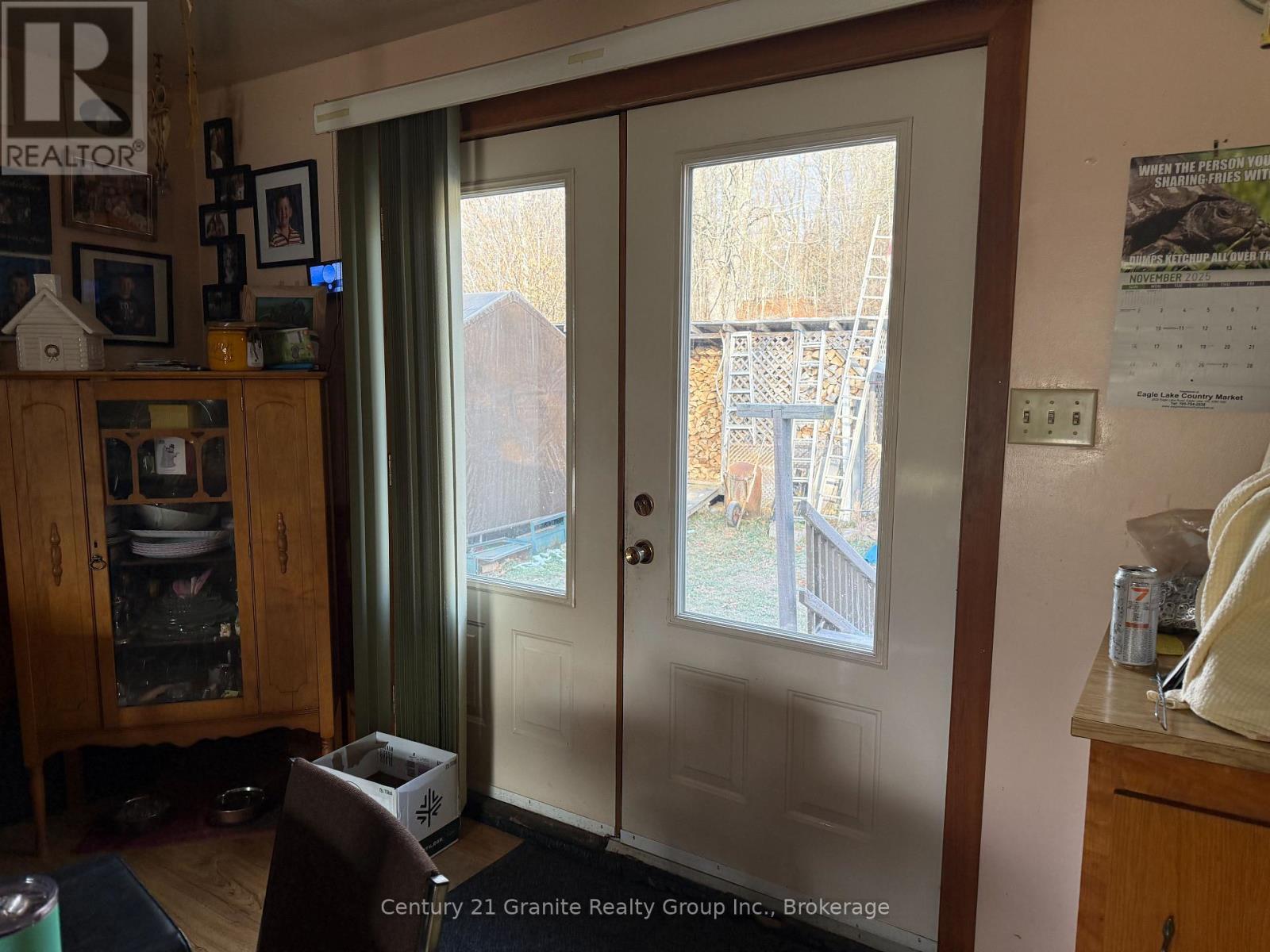 1028 Crabbe Lane, Dysart Et Al (Guilford), ON - Indoor Photo Showing Other Room