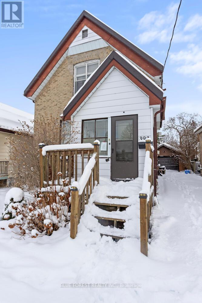 392 Spruce Street, London East (East H), ON - Outdoor With Deck Patio Veranda