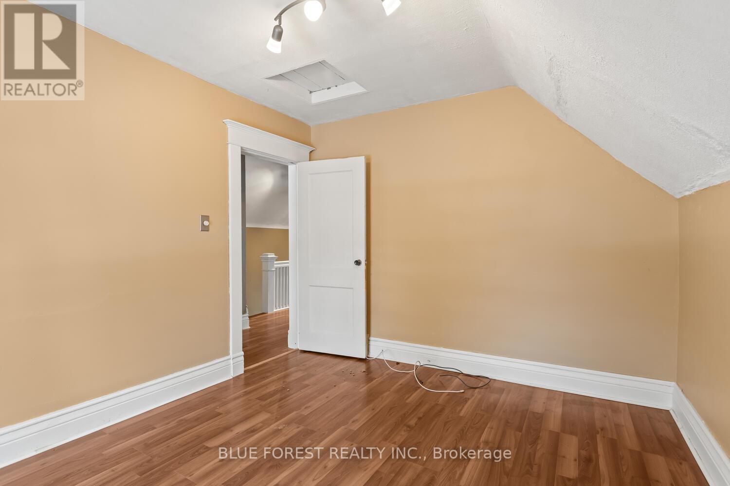 392 Spruce Street, London East (East H), ON - Indoor Photo Showing Other Room