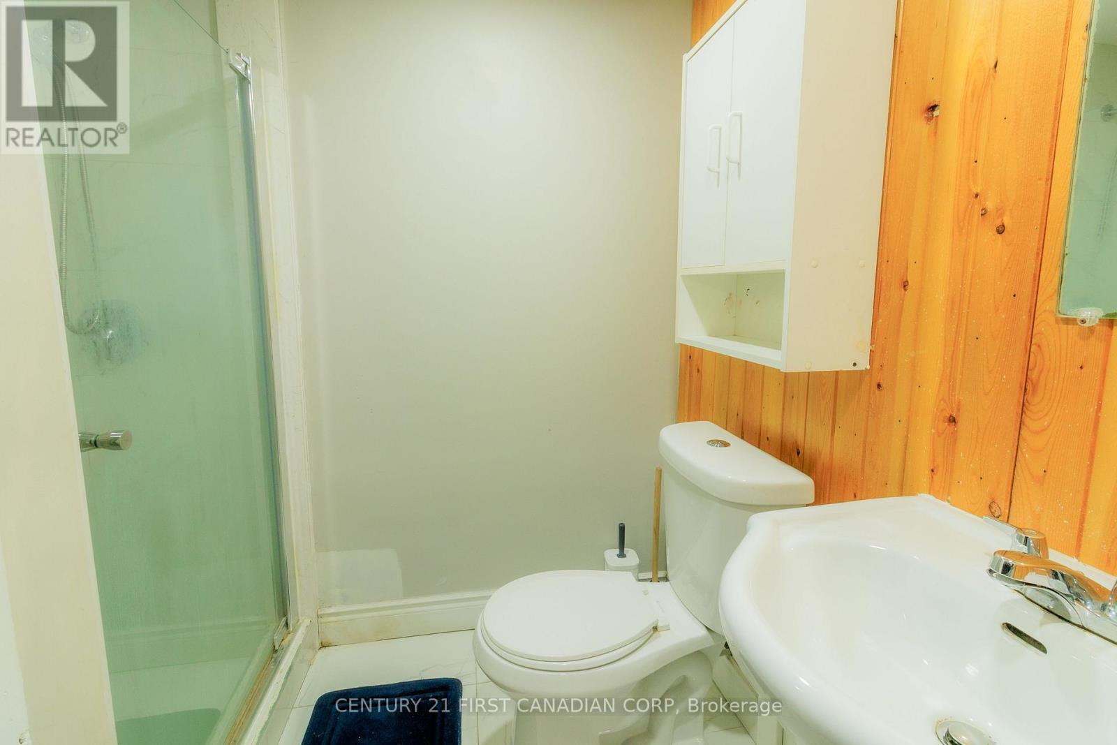 208 - 1775 Culver Drive, London East (East H), ON - Indoor Photo Showing Bathroom