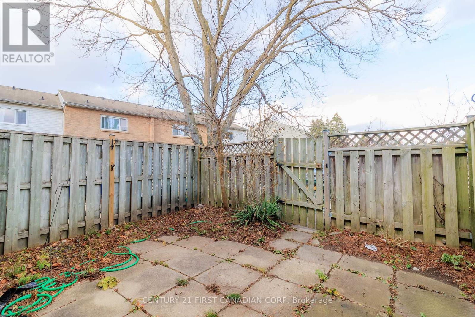 208 - 1775 Culver Drive, London East (East H), ON - Outdoor