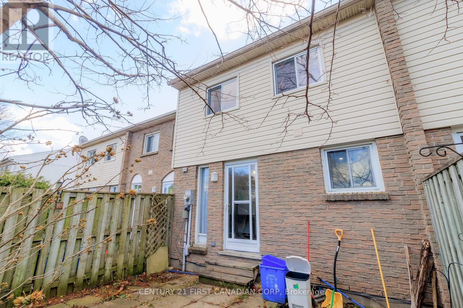 208 - 1775 Culver Drive, London East (East H), ON - Outdoor