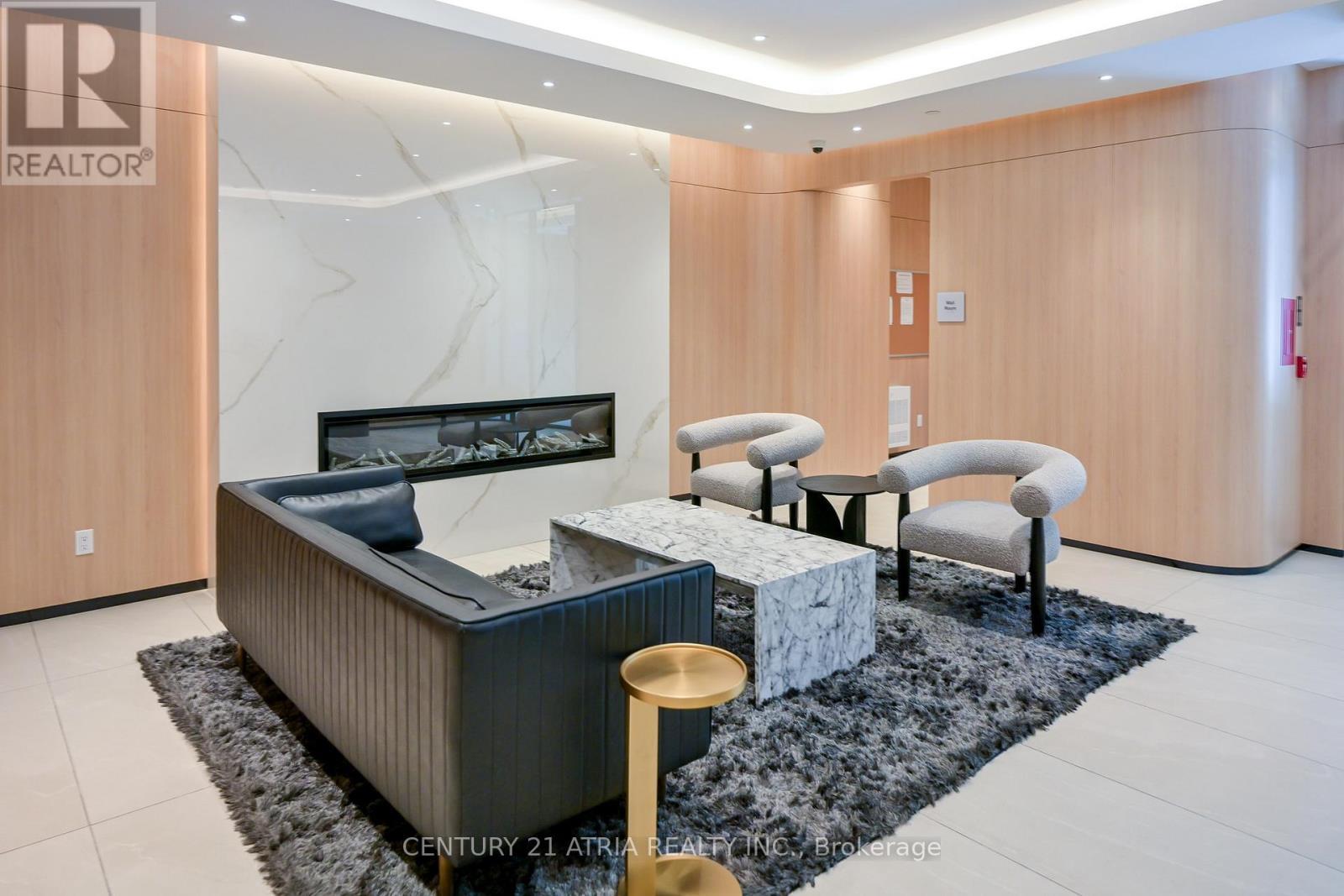 303 - 185 Alberta Avenue, Toronto, ON - Indoor Photo Showing Other Room