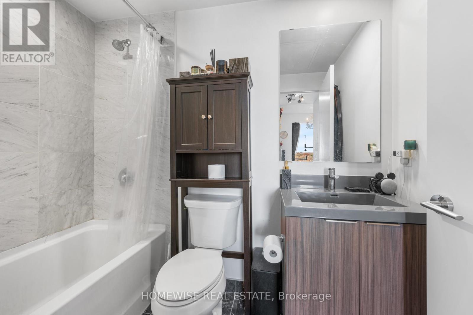 428 - 20 O'Neill Road, Toronto, ON - Indoor Photo Showing Bathroom